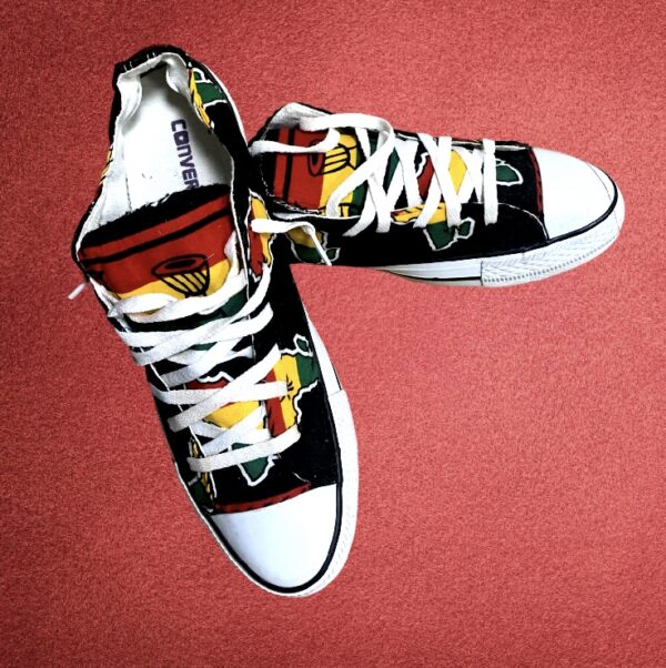Ghanaian converse (10 MENS, WO'S 11.5, US 10, EUR 44) - Image 6